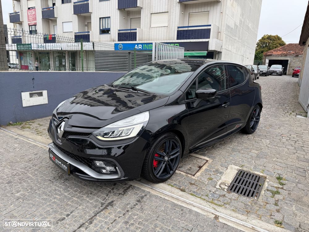 Renault Clio TCe 220 EDC R.S. Trophy - 4