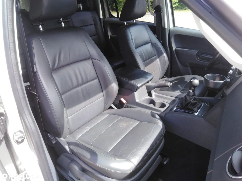 Volkswagen Amarok - 12