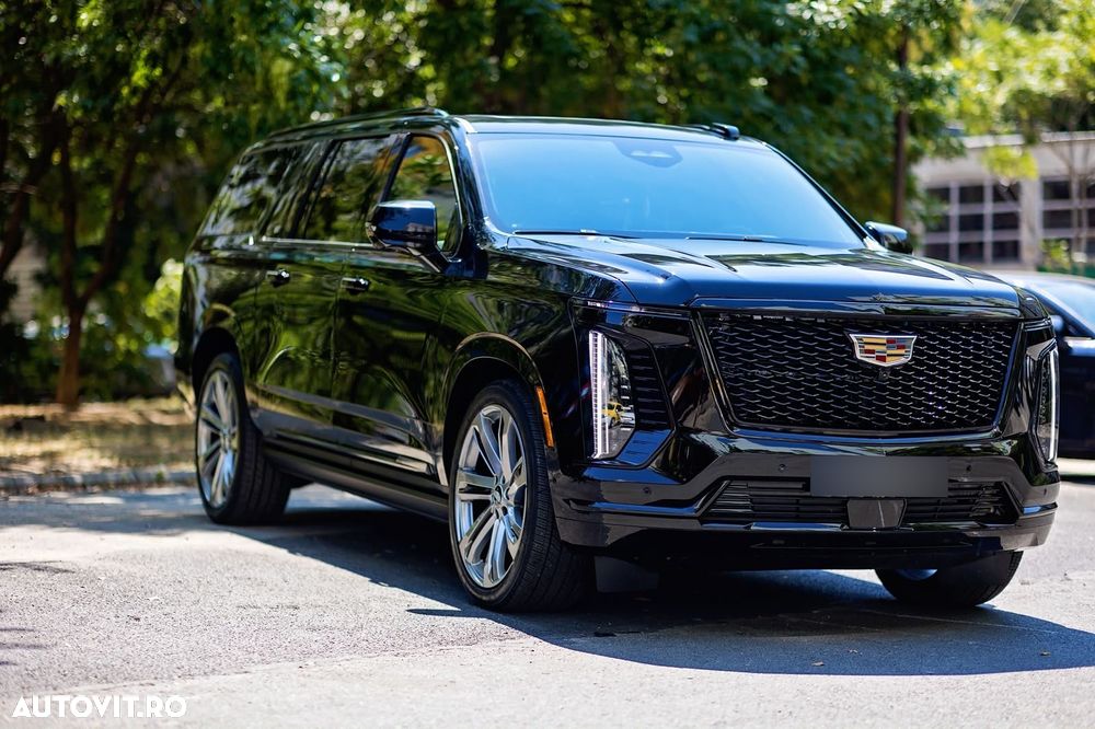 Cadillac Escalade - 2