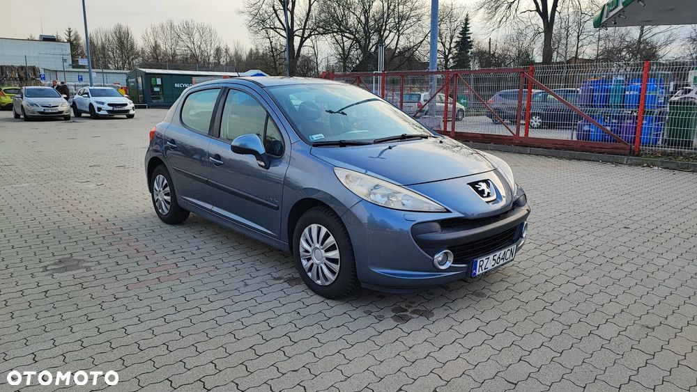 Peugeot 207 1.4 - 4