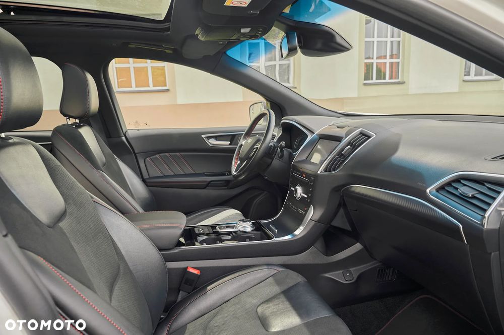 Ford Edge 2.0 EcoBlue Twin-Turbo 4WD ST-Line - 29
