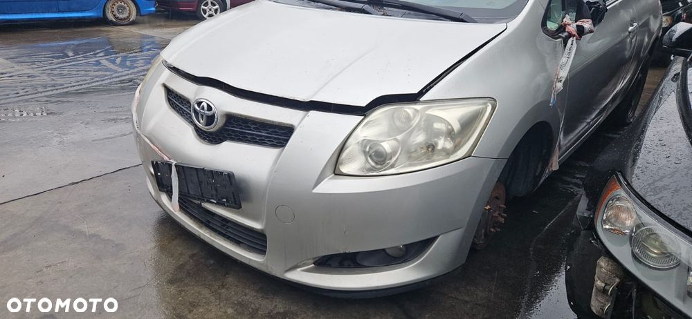TOYOTA AURIS E15 2.0 D4D 1AD-FTV 06-09 -KLAPA BAGAŻNIKA 1C0 - 4