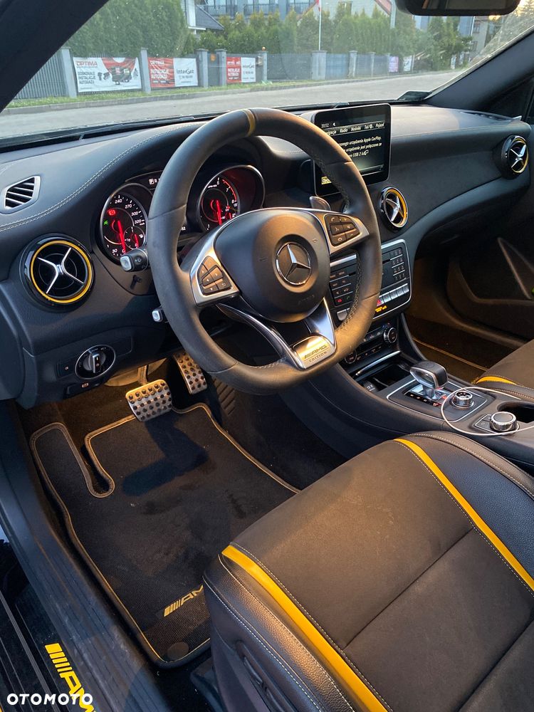 Mercedes-Benz Klasa A AMG 45 4Matic AMG Speedshift 7G-DCT Yellow Night Edition - 13