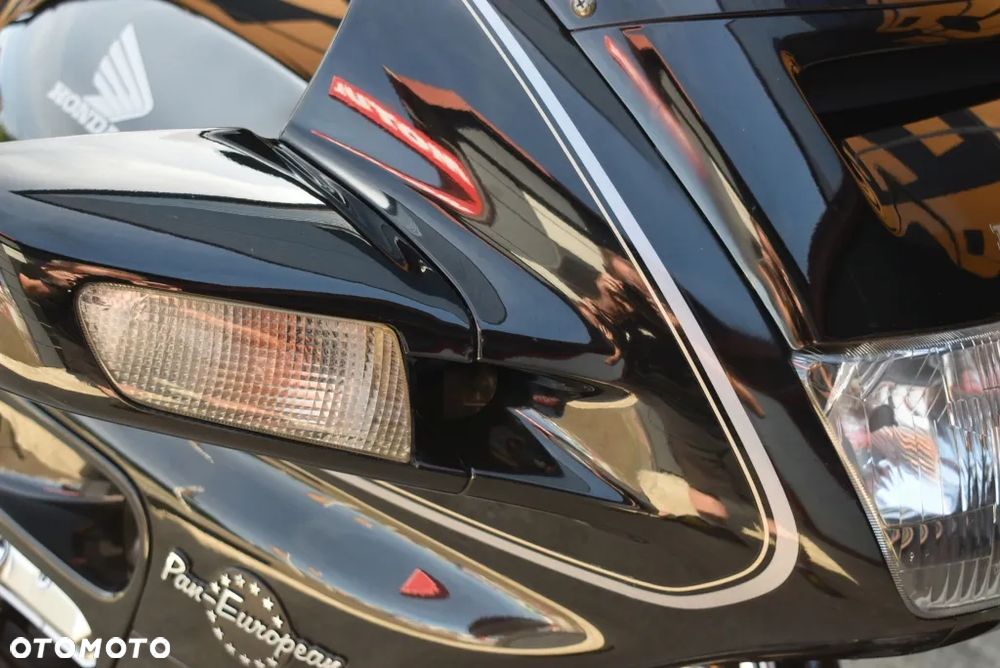 Honda ST - 39