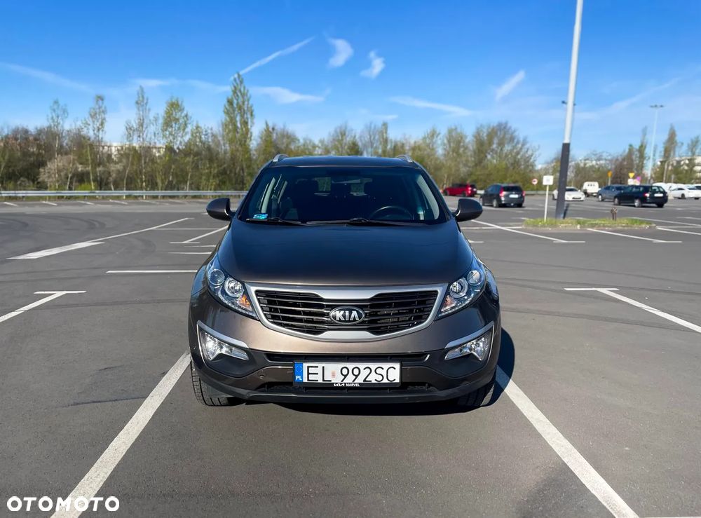 Kia Sportage 2.0 L - 8