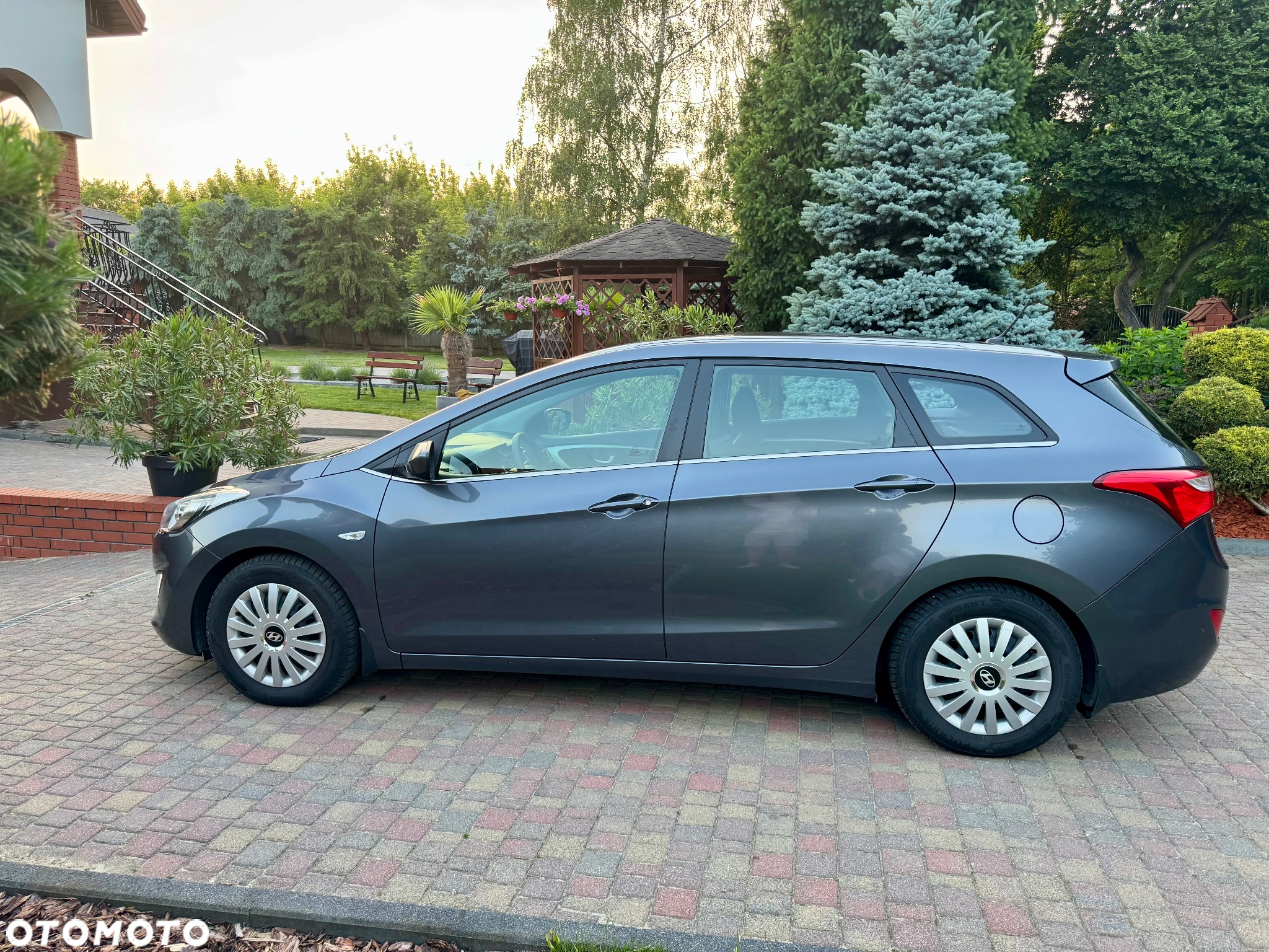 Hyundai i30 1.6 CRDi BlueDrive Comfort - 4