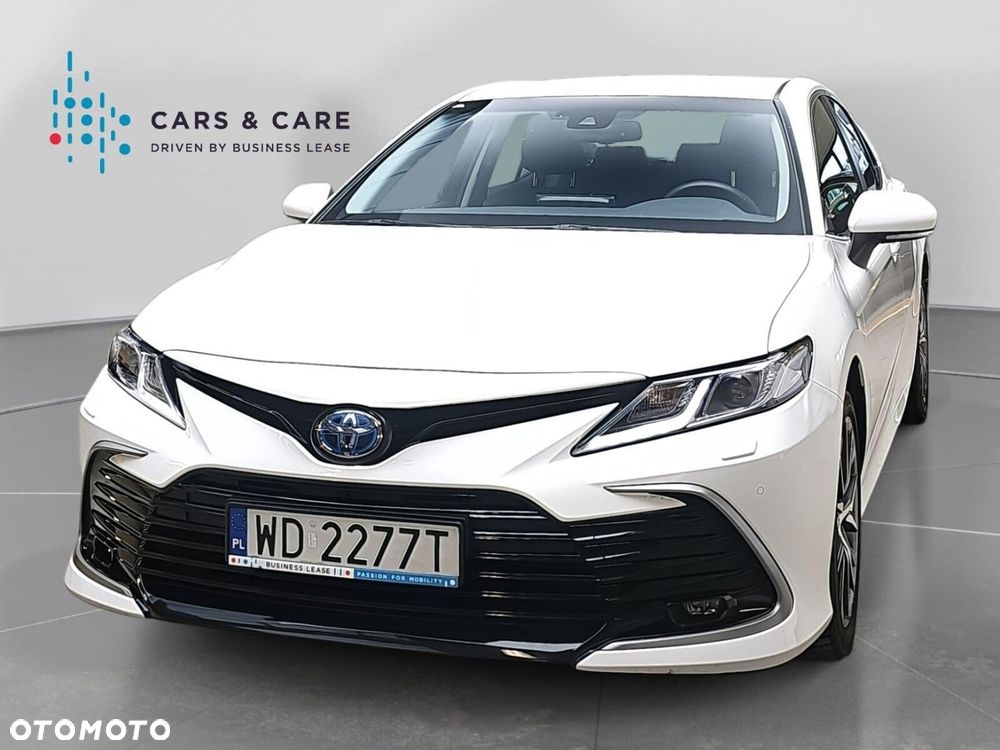 Toyota Camry 2.5 Hybrid Prestige CVT - 2