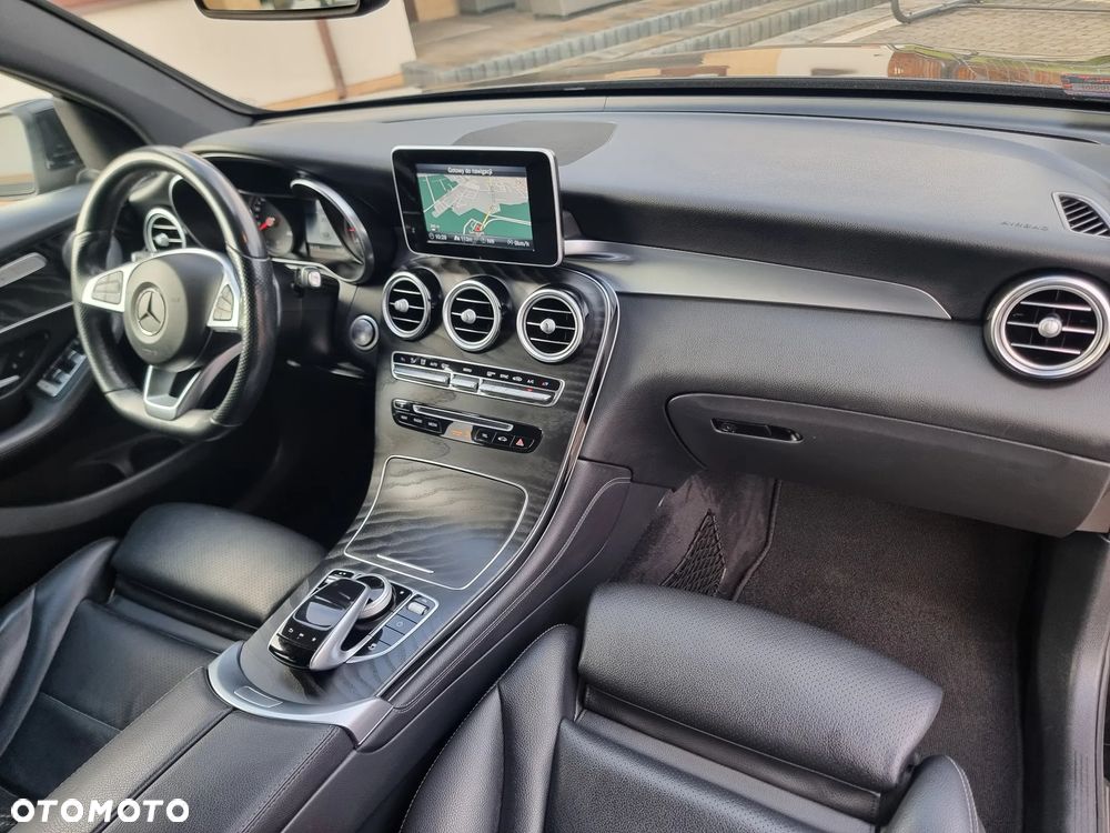 Mercedes-Benz GLC Coupe 250 4-Matic - 25