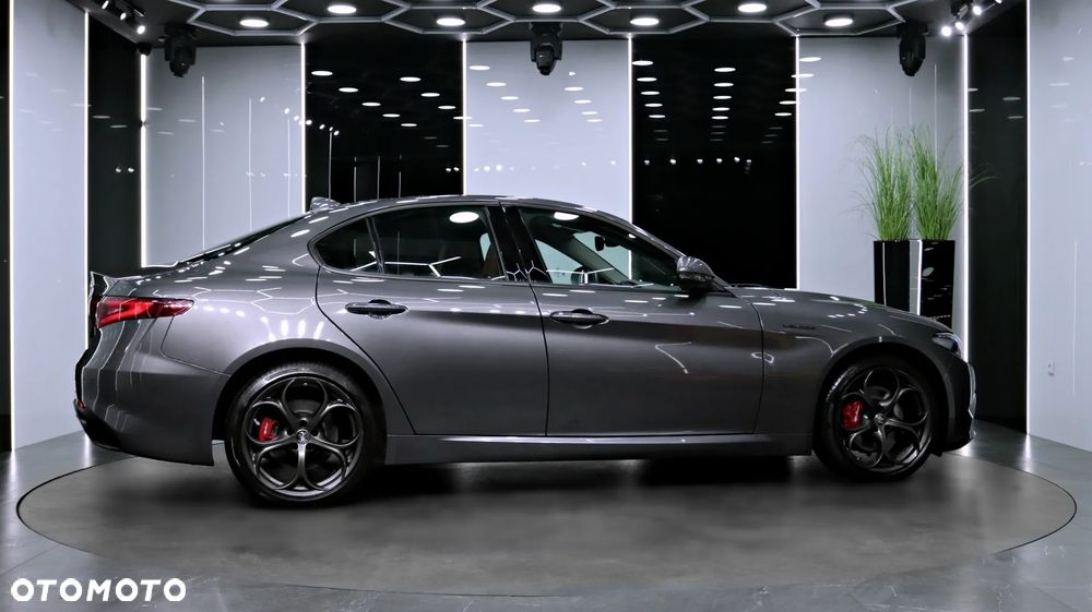 Alfa Romeo Giulia 2.0 Turbo Veloce Q4 - 12