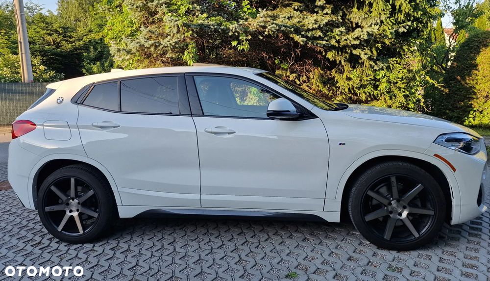 BMW X2 xDrive20i Advantage Plus - 2