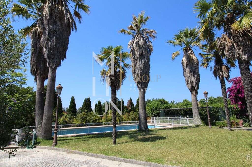 Moradia solarenga construída na primeira metade do séc. XX em bom esta - Grande imagem: 2/29