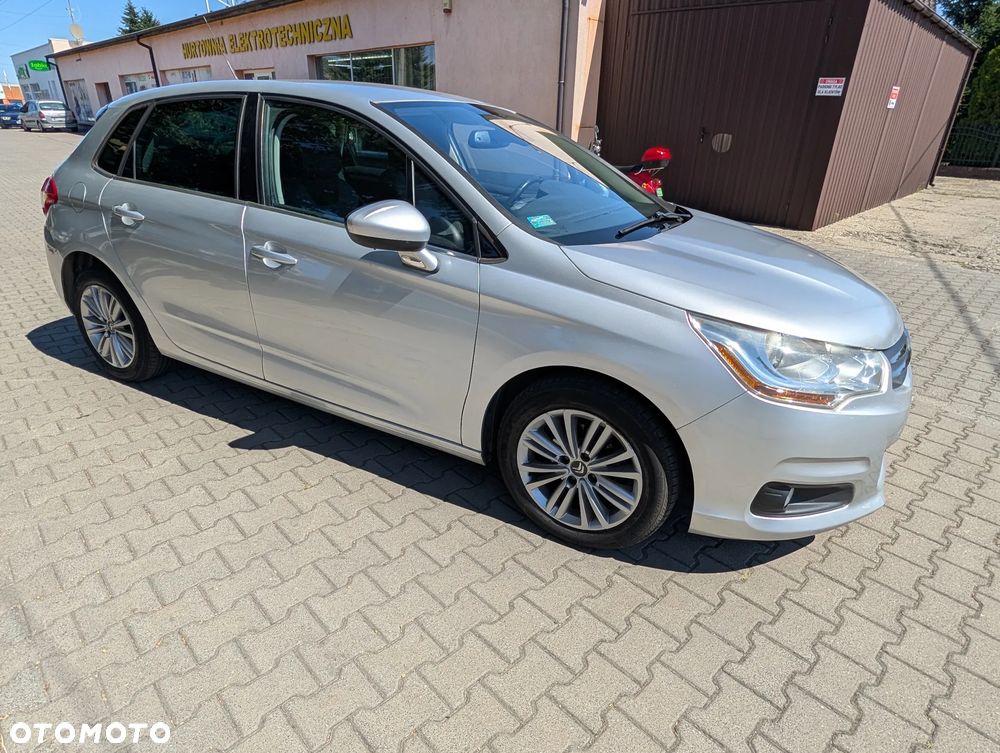 Citroën C4 HDi 90 Attraction - 8