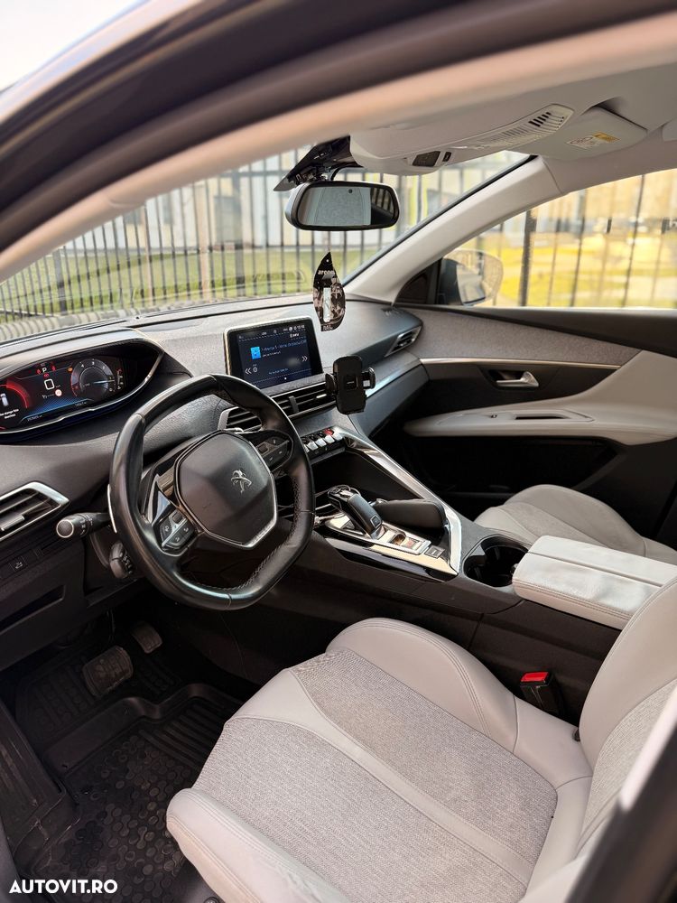 Peugeot 3008 BlueHDi 130 Stop & Start EAT8 Allure - 6