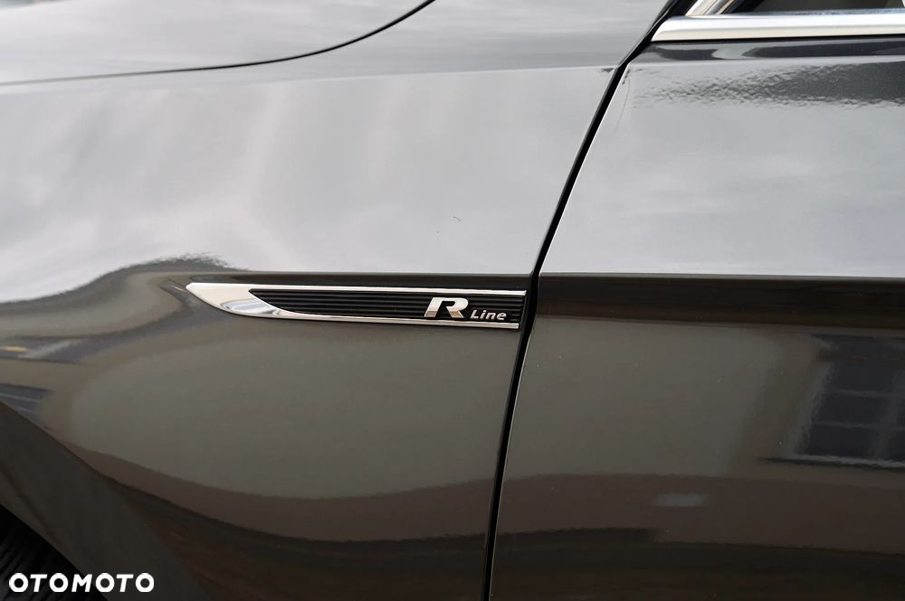 Volkswagen Passat - 23