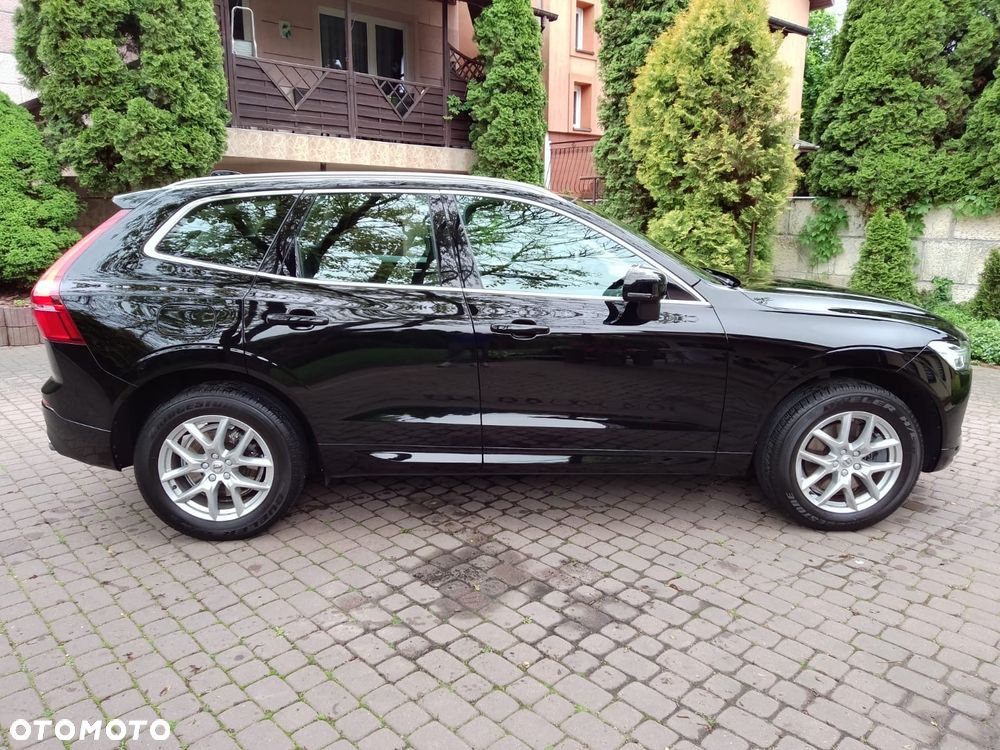 Volvo XC 60 B4 D AWD Geartronic Momentum - 2