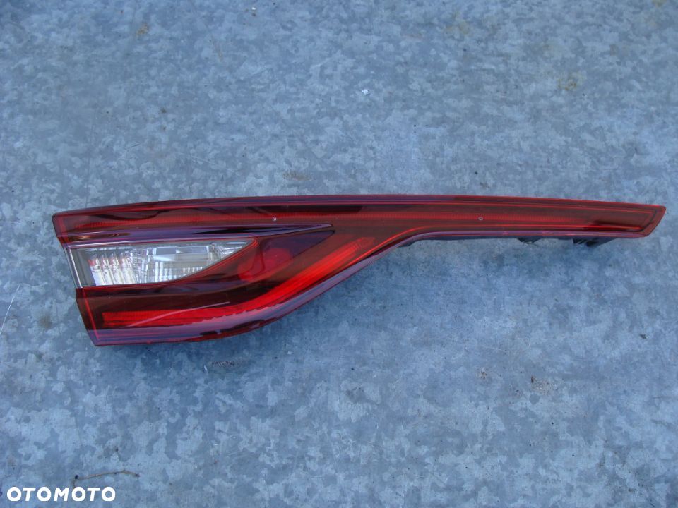 RENAULT TALISMAN LAMPA LEWA TYŁ TYLNA KLAPA 265555331R - 1