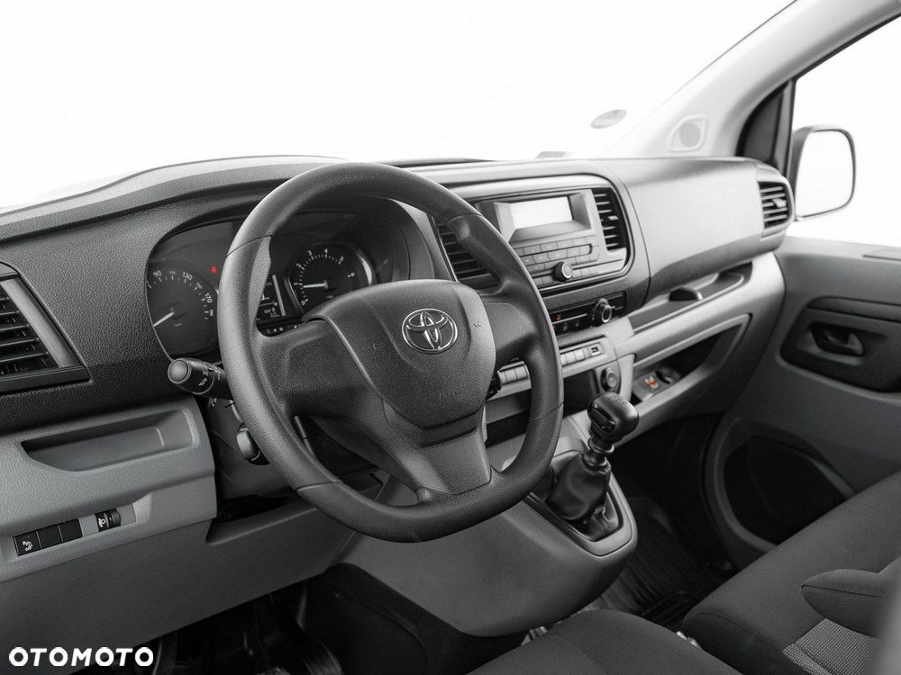 Toyota ProAce Kombi 2.0 D-4D Long 2,8t - 7