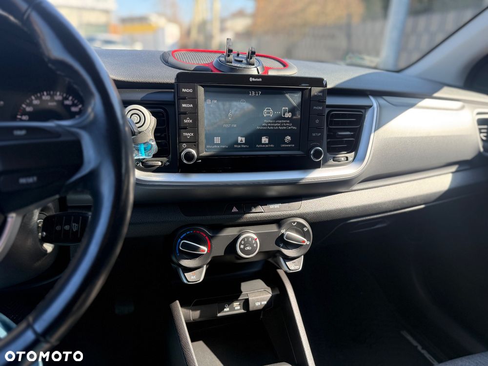 Kia Stonic 1.2 L - 13