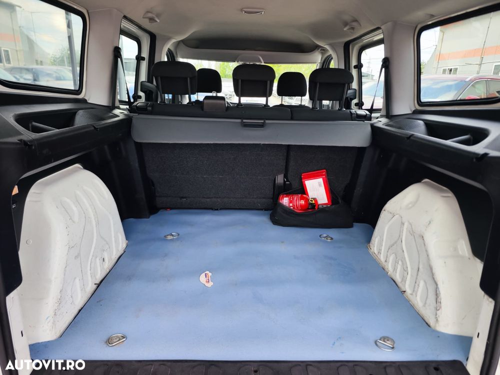 Fiat Doblo Combi 1.6 Mjet 105 CP Maxi Confort - 8