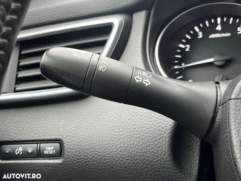 Nissan Qashqai 1.3 DIG-T DCT ACENTA - 18