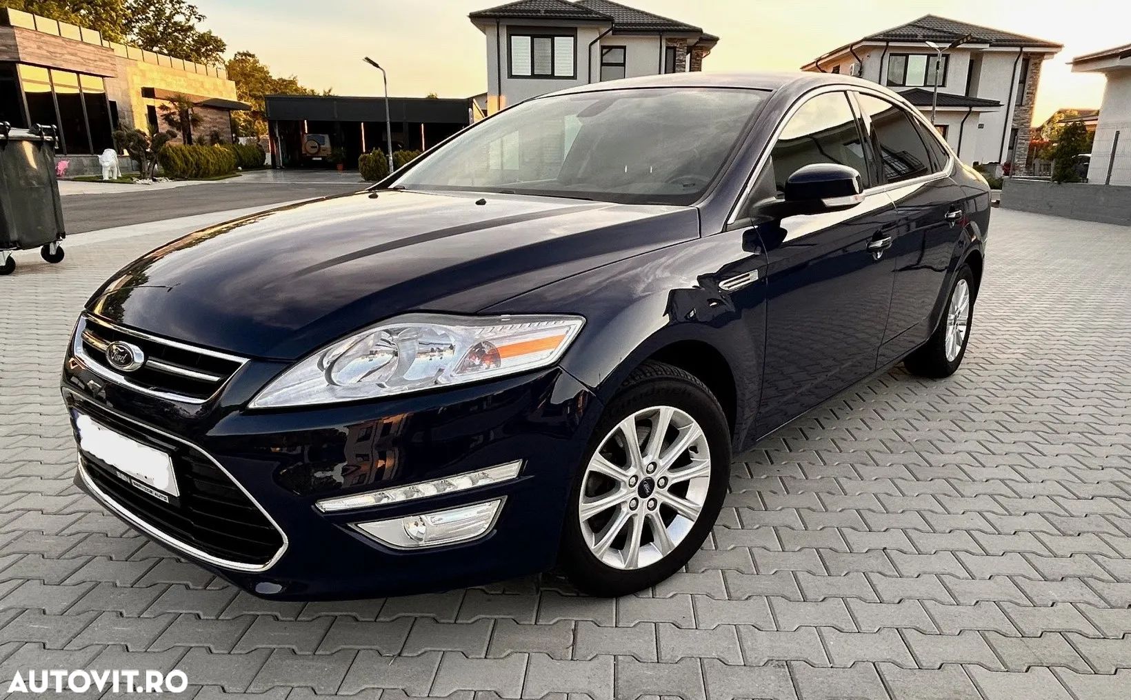 Ford Mondeo 2.0 TDCi Business Class - 1