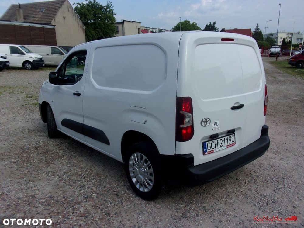 Toyota Proace City - 9