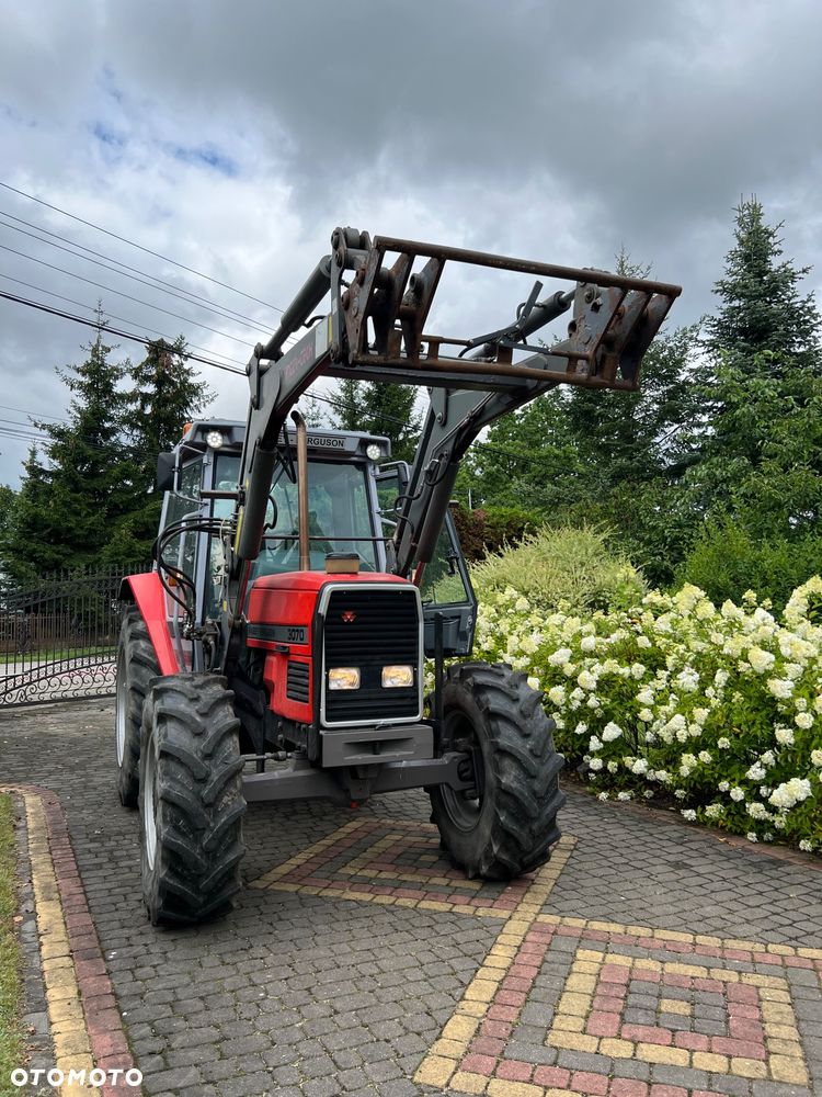 Massey Ferguson - 1