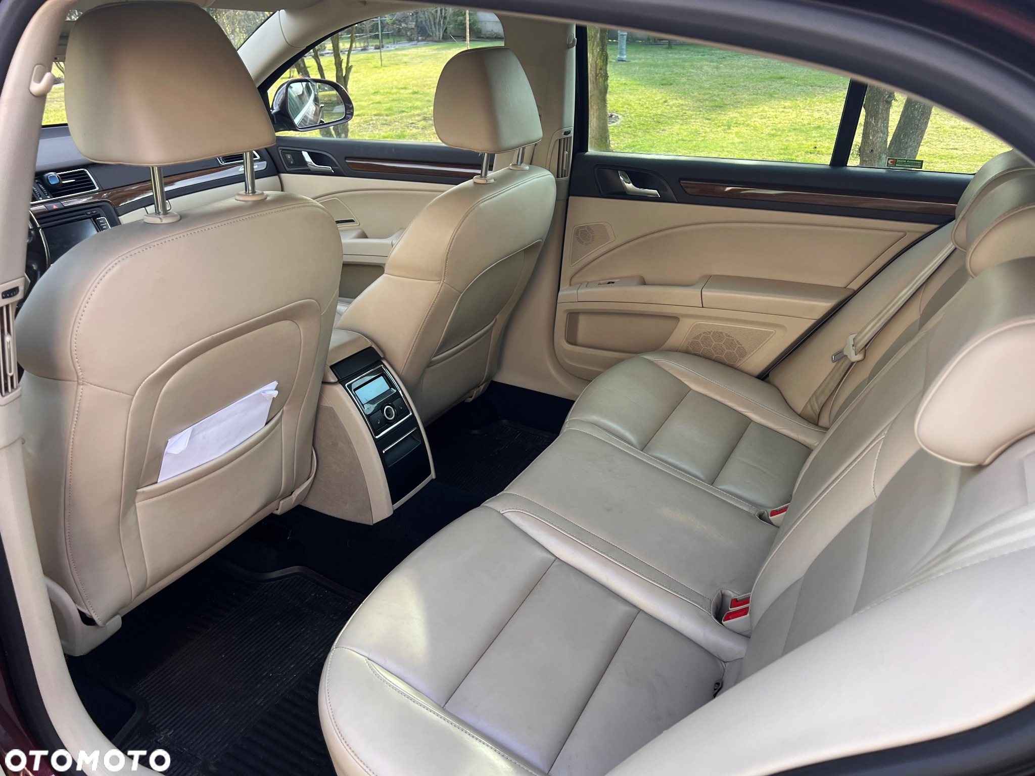 Skoda Superb 2.0 TDI L&K - 8