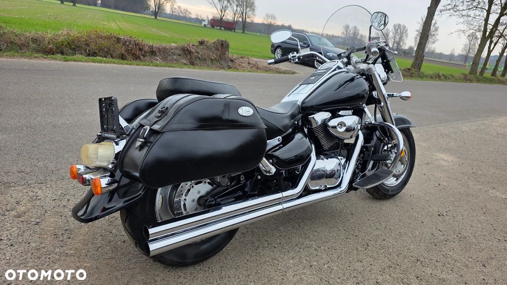 Suzuki Intruder - 7