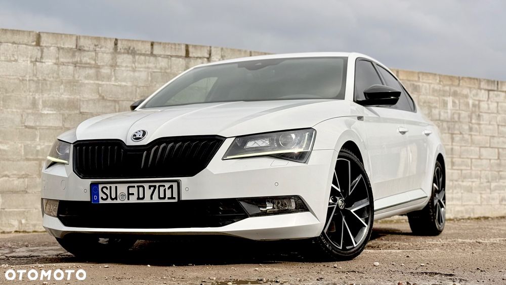 Skoda Superb 2.0 TDI DSG Sportline - 2
