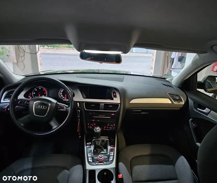 Audi A4 Avant 2.0 TDI DPF - 5