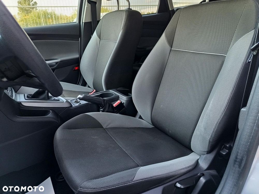 Ford Focus 1.6 Trend - 12