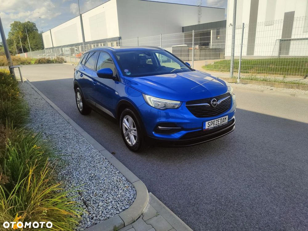 Opel Grandland X 1.2 Start/Stop Business Elegance - 2