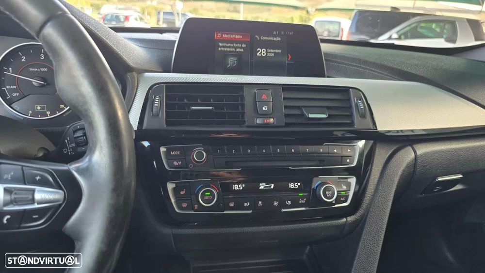 BMW 320 Gran Turismo d xDrive Pack M - 22