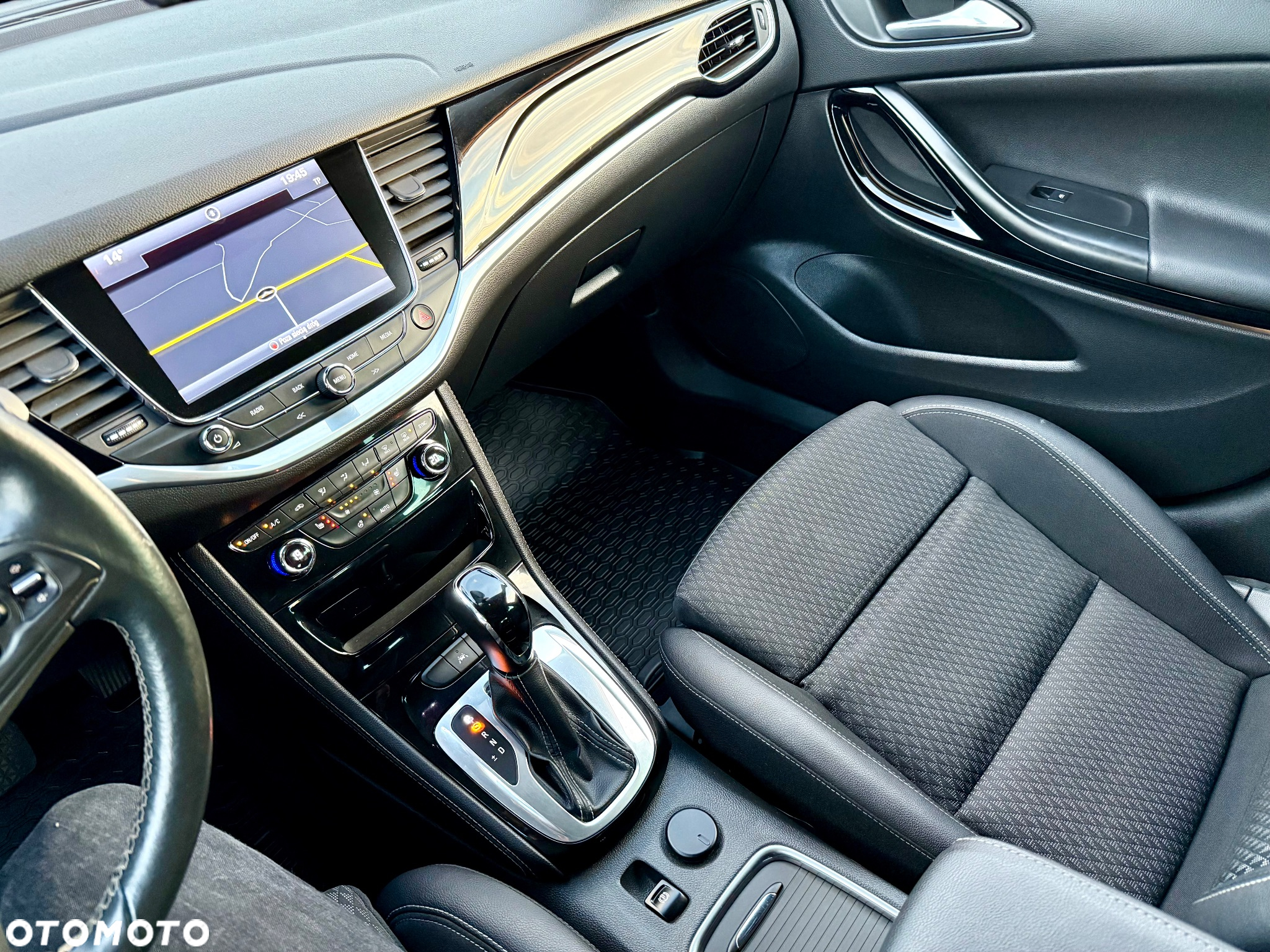 Opel Astra 1.6 D (CDTI) Automatik Sports Tourer Innovation - 10