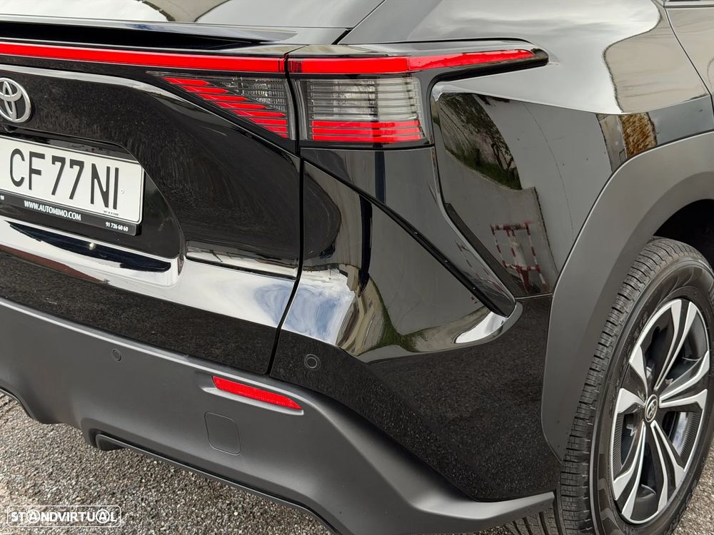 Toyota bZ4X 71,4 kWh Exclusive Limited - 33