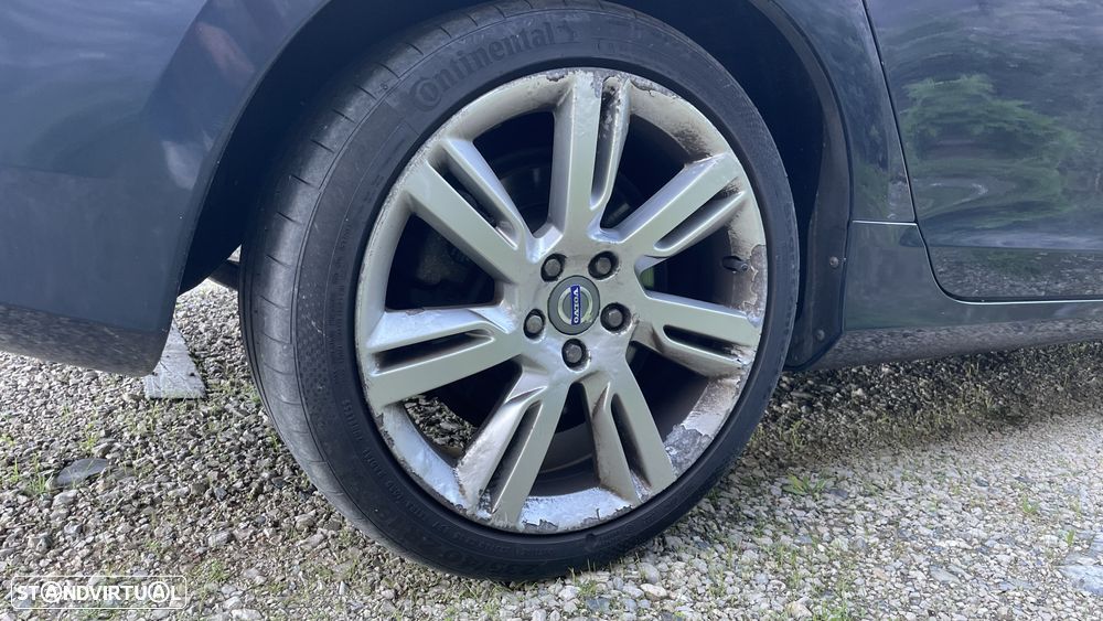 Volvo S60 2.0 D3 Momentum - 28