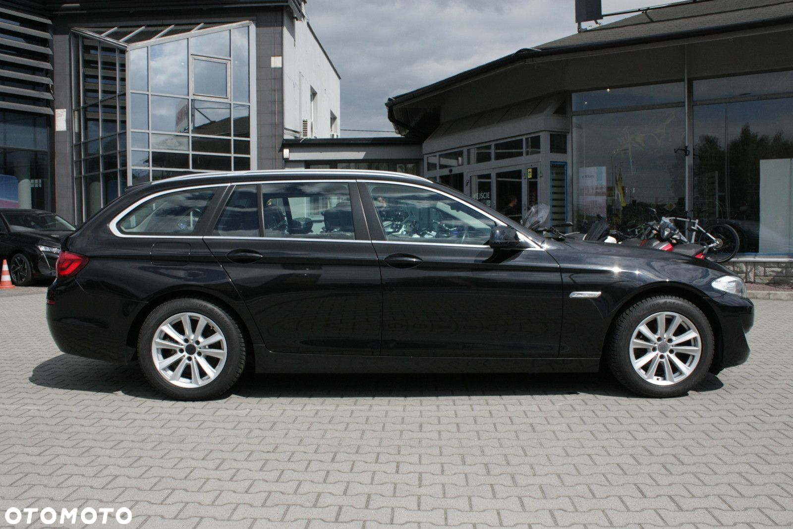 BMW Seria 5 520d - 5