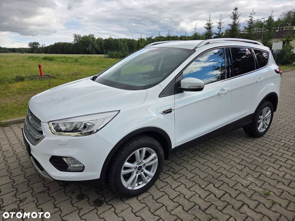 Ford Kuga 1.5 EcoBoost 2x4 Titanium - 2