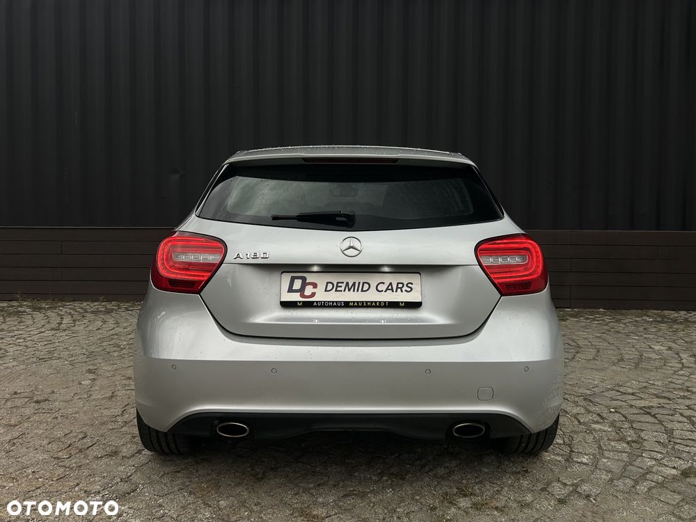 2015 Mercedes-Benz Klasa A, photograph 4