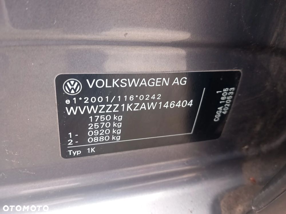 Volkswagen Golf - 40