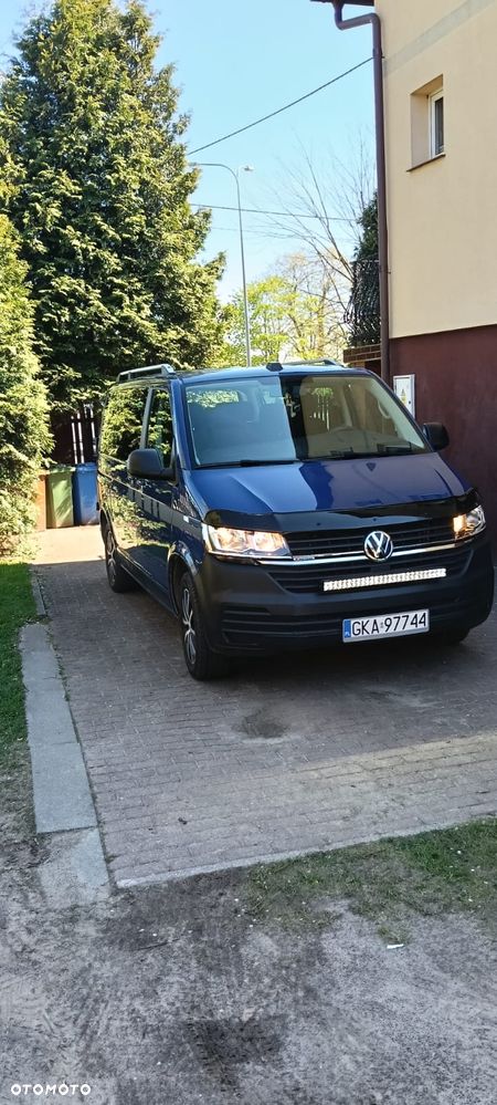 Volkswagen Transporter - 1