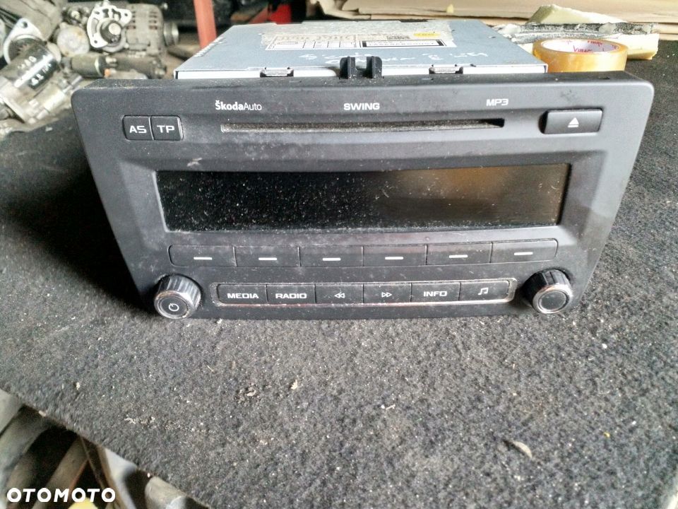 Radio Skoda Octavia 2 lift - 1