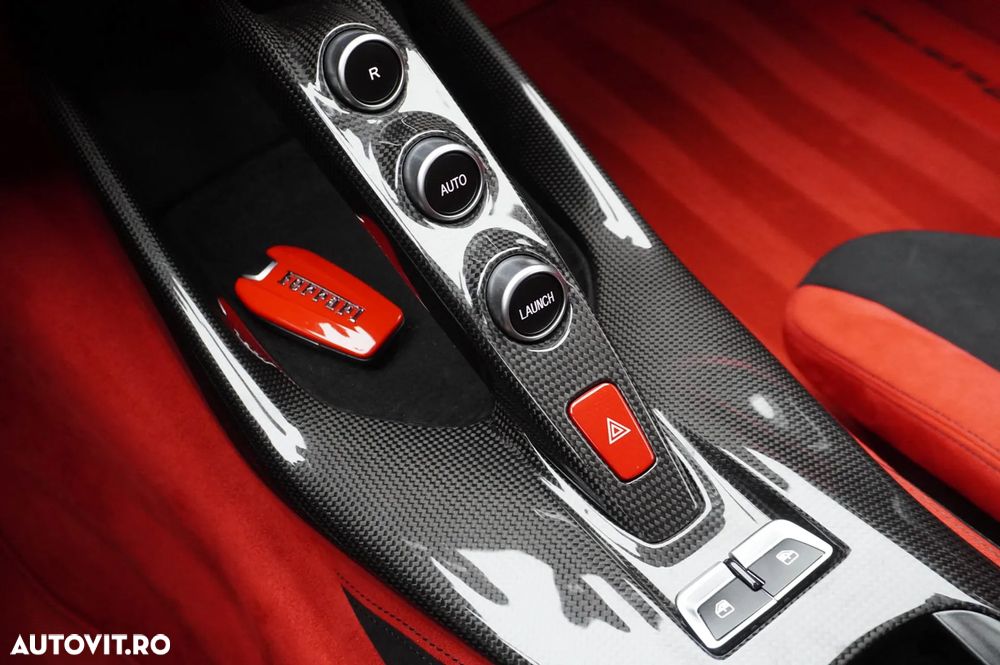 Ferrari 812 - 24