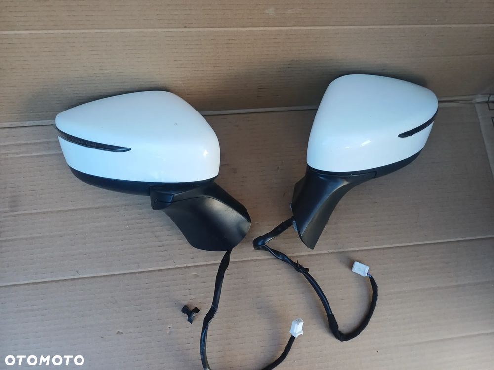 Nissan Note II E12 lusterko prawe 7pin 326G Europa 13- - 17