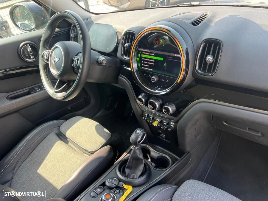 MINI Countryman Cooper SE Premium Essential Auto - 5