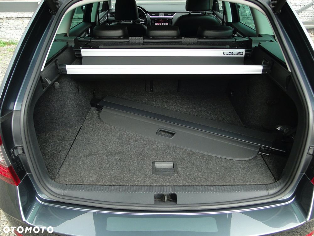Skoda Octavia 1.5 TSI ACT Style DSG - 18