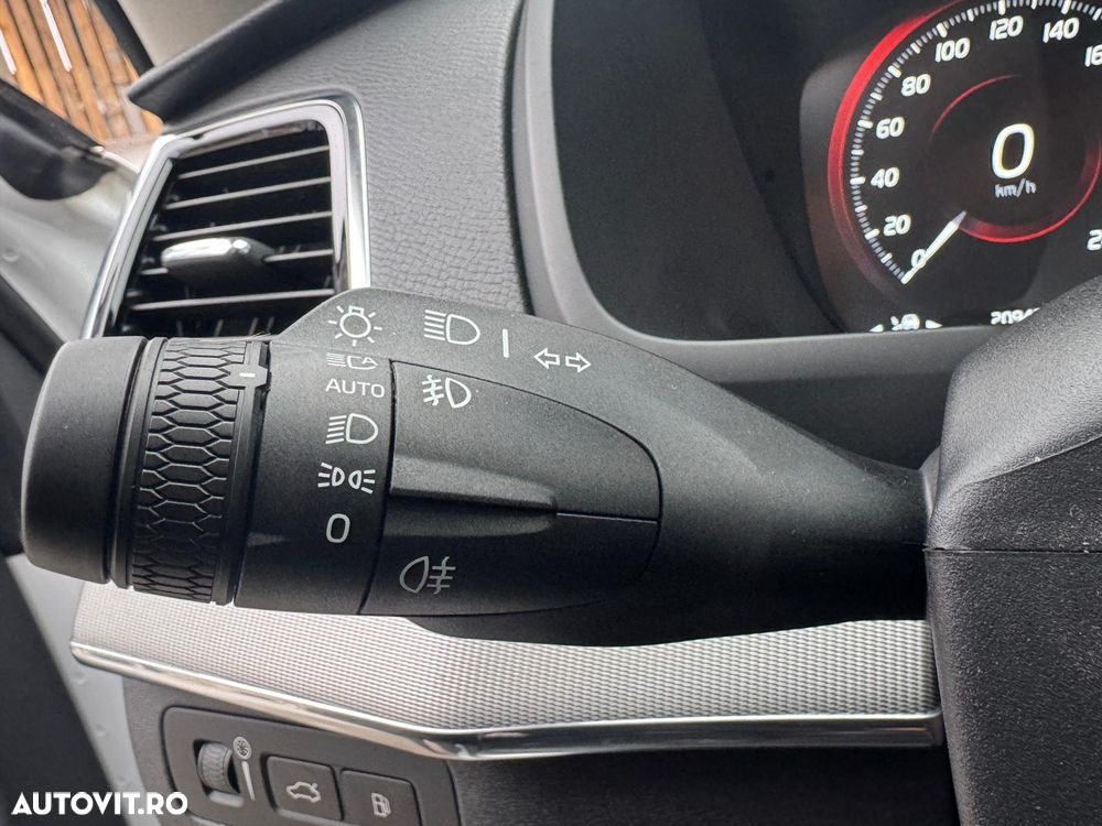 Volvo XC 90 T8 AWD Recharge Geartronic Inscription Edition - 30