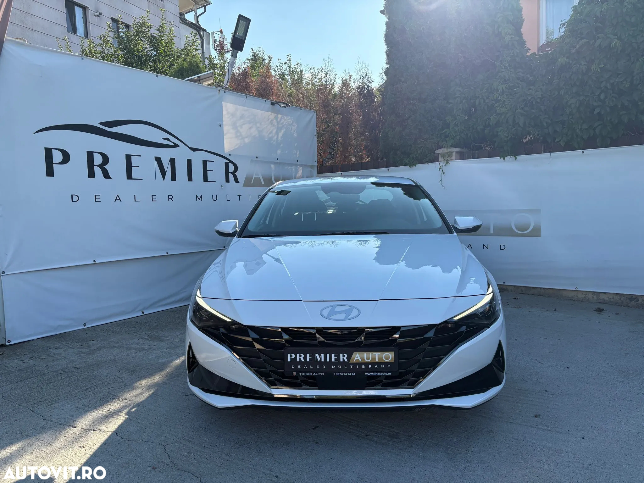 Hyundai Elantra 1.6 l 123 CP CVT Exclusive - 8