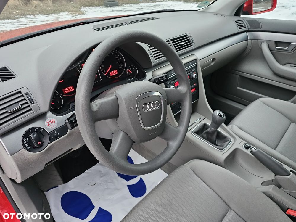Audi A4 Avant 2.0 TDI - 16